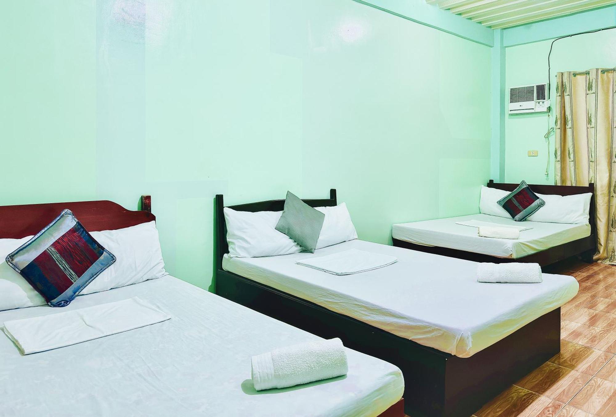 En Gedi Beach Resort By Reddoorz Iba ภายนอก รูปภาพ